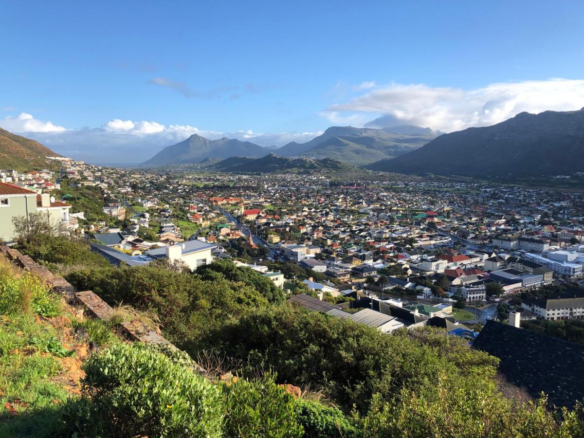 1 Mountain Rd Boutique B & B Fish Hoek Exteriör bild