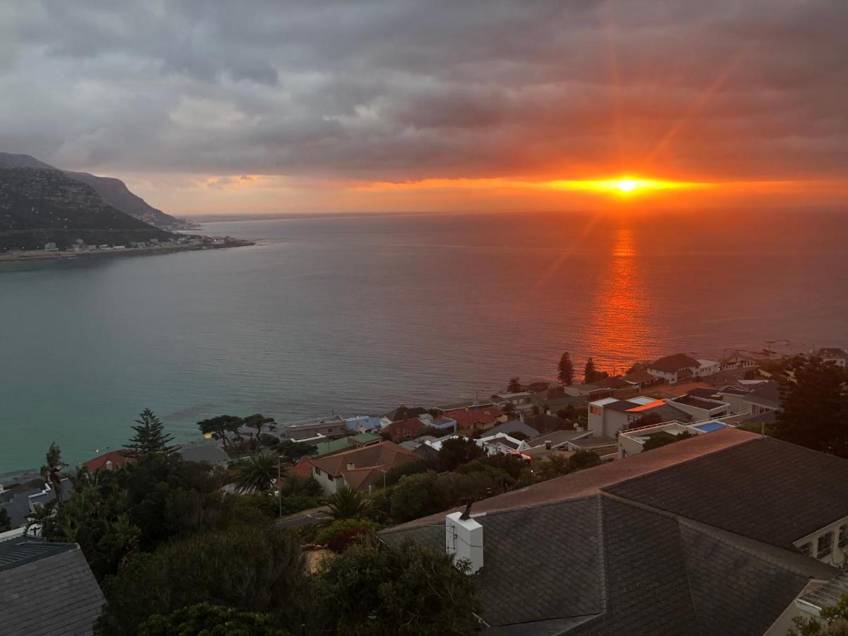 1 Mountain Rd Boutique B & B Fish Hoek Exteriör bild