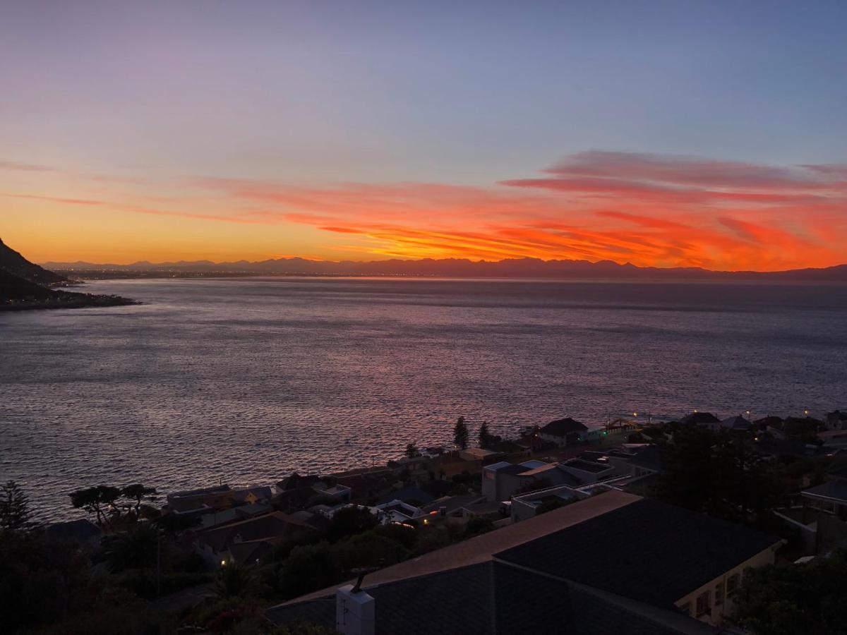 1 Mountain Rd Boutique B & B Fish Hoek Exteriör bild